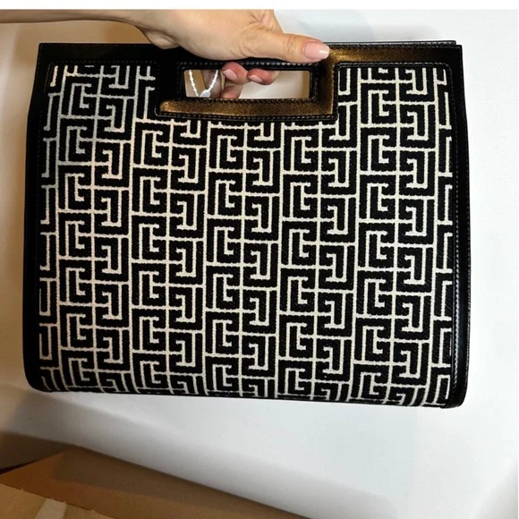 Balmain beautiful bag from Neiman Marcus nwt - Picture 7 of 12